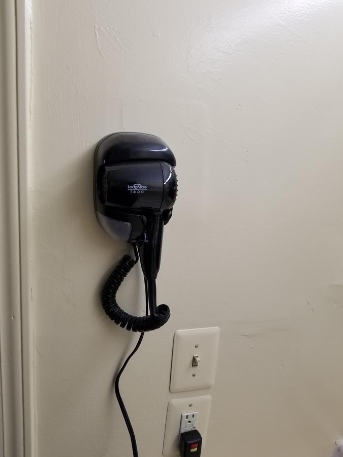 Economy Inn & Suites Cedar Lake 외부 사진